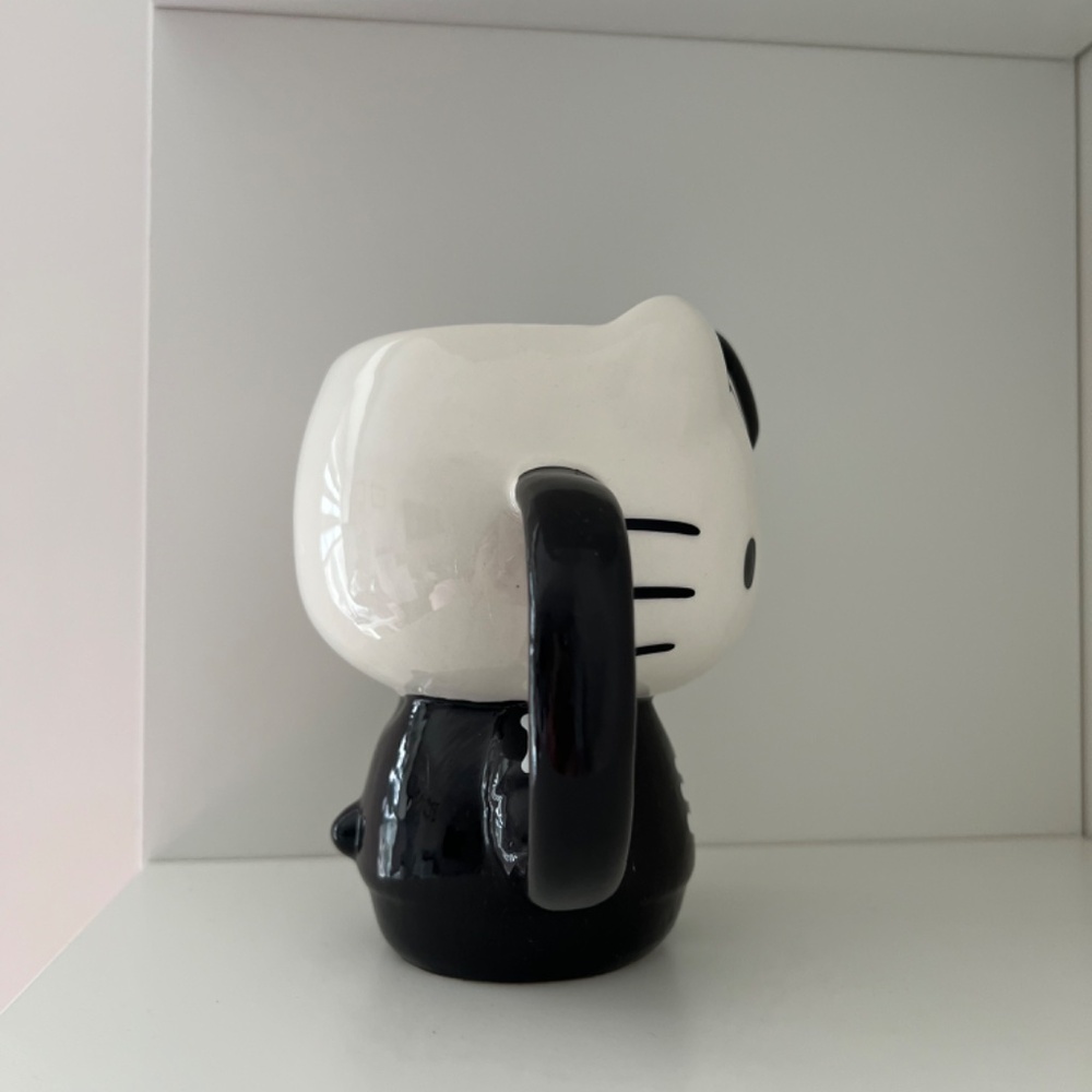 Hello Kitty Skeleton Mug - Picture 4 of 4